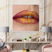 Designart 'Woman Lips Close-up со црвен кармин, златна боја' модерна врамена платно wallидна уметност печатење