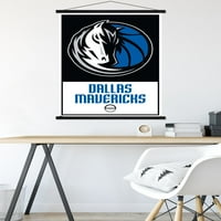 Далас Маверикс - Постери за wallидови со лого со дрвена магнетна рамка, 22.375 34
